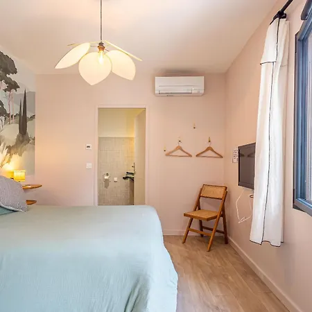 D Hotes Avec Jacuzzi Uniquement Pour Le 4* Mérignac