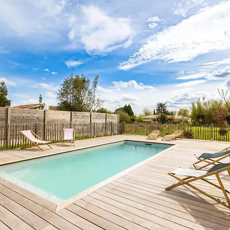 2 Hebergements Un Studio Avec Jacuzzi Privatif Et Une Chambre Avec Entree Independante Mérignac